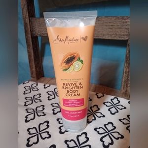 NEW SheaMoisture Papaya and Vitamin C Body Cream-- 8oz